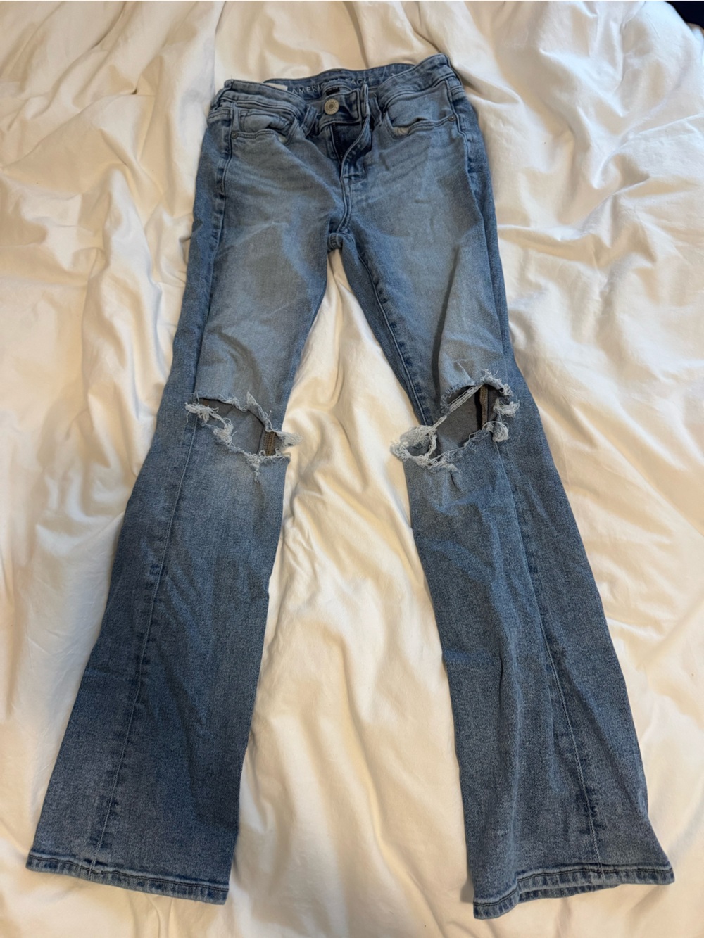 American Eagle Stretch high-waisted mini flair jeans, size US 4 short